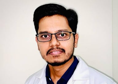 Dr. PRAVEEN VASAMSETTY